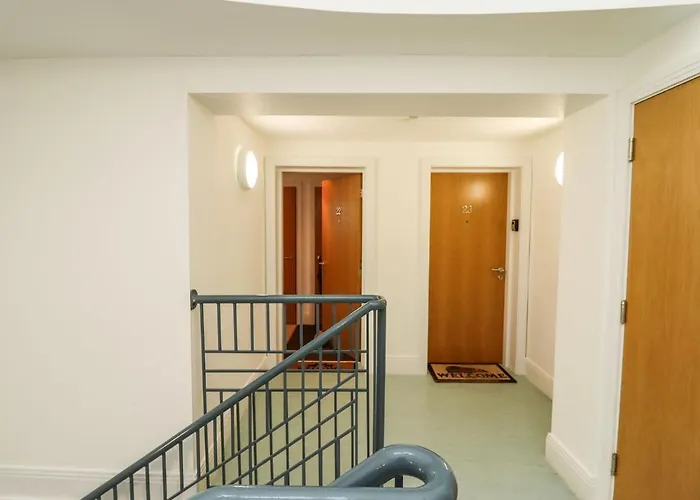 Sunset View * וויטבי