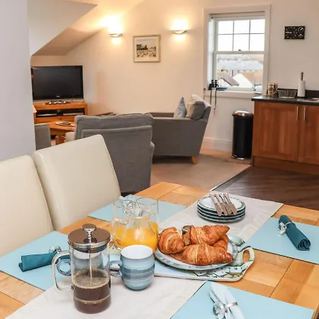 Sunset View Apartment Whitby